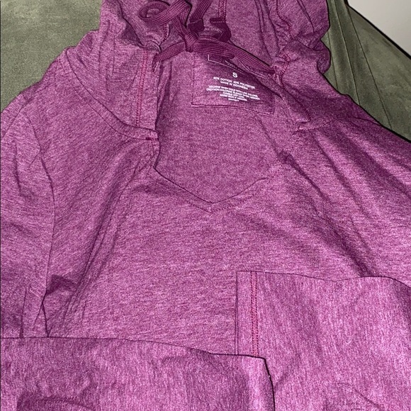Sonoma Tops - NWT burgundy hoodie women small